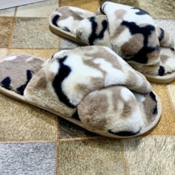 Womens Slippers Size 8 Brown Camouflage Slip On Shoes - Picture 5 of 9